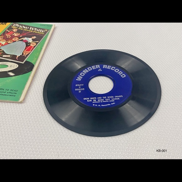 Vintage 1955 Snow White And The Seven Dwarfs Golden Book Records. - Picture 5 of 5